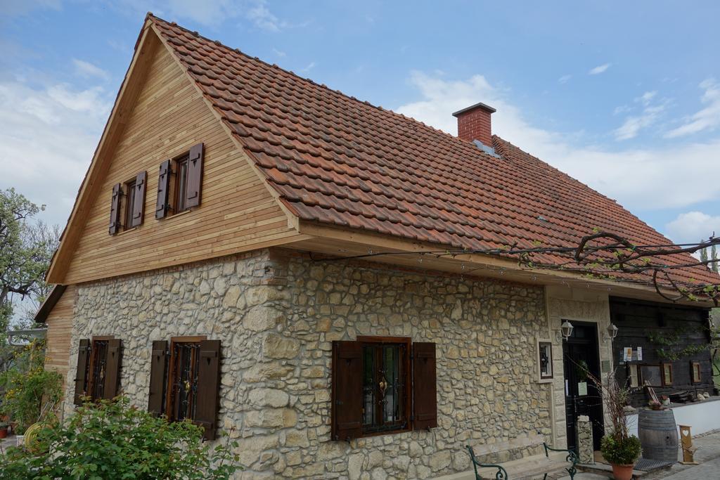 Weingut Primus Suedsteiermark Spielfeld Exterior photo